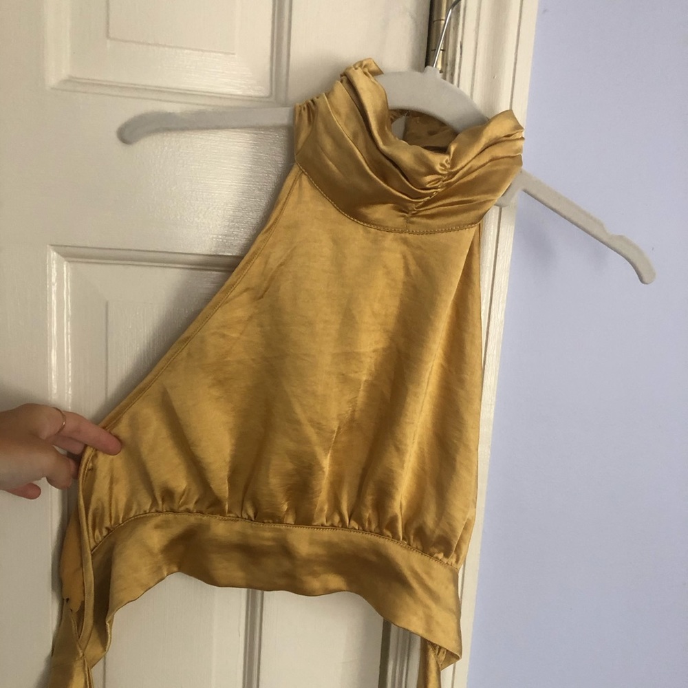 Halter top